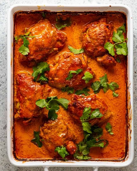 One-pan Baked Butter Chicken Baked Butter Chicken, Chicken Curry Sauce, Gina Livy, Poulet Tikka Masala, Tin Eats, Butter Chicken Recipe Easy, Butter Chicken Curry, Easy Chicken Breast, Easy Butter