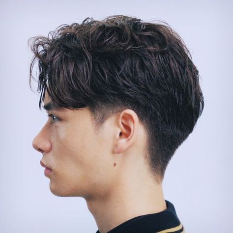 Mens Hairstyles Low Taper, Men Back Haircut, Taper Fade Haircut Asian Men, Taper Asian Haircut, Men’s Chin Length Hair, Asian Men Haircut Styles, Mens Asian Haircut, 2block Haircut Men, Taper Fade Haircut Asian