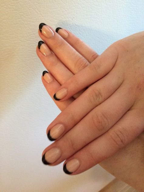 Black Tip Toe Nails, Short Black French Tip Nails, Gel Overlay Nails, Black Nail Tips, Rounded Acrylic Nails, Black French Nails, Short French Tip Nails, Overlay Nails, Formal Nails