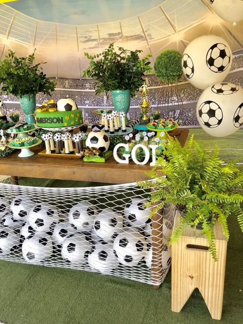 Soccer Candy Table Ideas, Soccer Birthday Party Games, Birthday Soccer Theme, Soccer Party Theme, Football Party Theme, Soccer Party Food, Soccer Birthday Theme, Soccer Theme Birthday Party, Soccer Theme Party