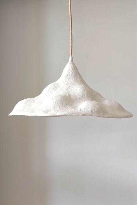 One Paper Mache Pendant Lamp Bubbles Ceiling - Etsy Italy Paper Lamp Design, Paper Mache Light Shade, Paper Mache Lanterns, Paper Mache Lamp Shade, Papier Mache Lamp, Paper Mache Light, Paper Mache Home Decor, Plaster Lamps, Lamps Ceramic