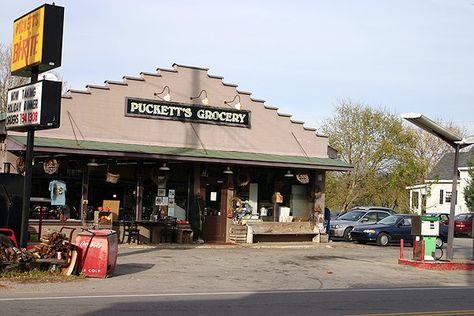 Puckett's Grocery in Leipers Fork, TN -- it's a gas station, a grocery store, a convenience store, and a live music venue where Nashville celebrities frequently hang out! photo by Lynnette at TheFunTimesGuide.com Leipers Fork, Franklin Tennessee, Nashville Trip, Great Music, Country Stars, Music Venue, Music City, Fun Times, Nashville Tennessee