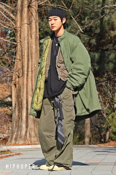 Baggy Jacket Outfit Men, Utilitarian Fashion Mens, Japanese Americana Fashion Men, Utilitarian Outfit, Americana Fashion Men, Utilitarian Fashion, Utility Jacket Outfit, Japanese Americana, Japanese Mens Fashion