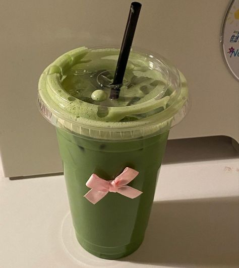 Matcha And Pink Aesthetic, Matcha Makeup, Dinner Heels, Skincare Food, Korean Breakfast, Matcha Girl, Apple Bag, Coffee Winter, Green Drink