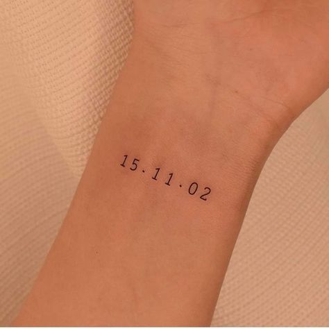 Fine Line Date Tattoo, Tattoos Of Dates, 2024 Tattoo Ideas, Wedding Date Tattoo Ideas, Cute And Simple Tattoos, Date Tattoos Ideas, Number Fonts Tattoo, Wedding Date Tattoo, Birthdate Tattoo Ideas