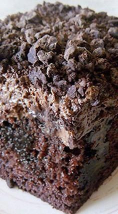 Love Bakes Good Cakes, Good Cakes, Heath Bar, Chocolate Poke Cake, Dump Cakes, Poke Cake Recipes, Poke Cakes, A Piece Of Cake, Poke Cake