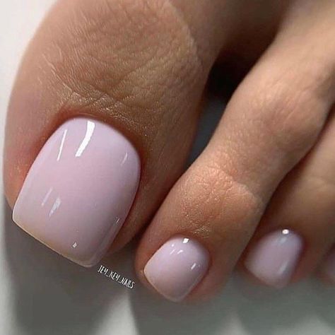 Pedicure Trends, Fall Toe Nails, Pretty Pedicures, Pedicure Colors, Gel Toe Nails, Toe Nail Color, Pretty Toe Nails, Daily Nails, Cute Toe Nails