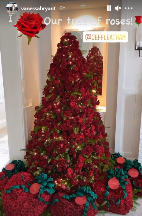 Vanessa Bryant in tears over Christmas tree made of red roses from Kobe Bryant | HELLO! Christmas Tree Roses, Diy Christmas Decorations Dollar Store, Floral Christmas Tree, Amazing Christmas Trees, Christmas Tree Images, Rosé Christmas, Vanessa Bryant, Flocked Christmas Trees Decorated, How To Make Christmas Tree