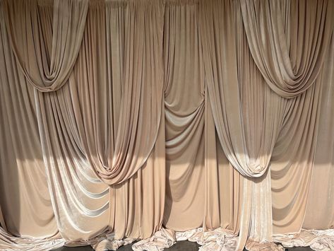 Wedding Drapery Backdrop, Draped Backdrop, Drape Wall, Wall Draping, Wedding Drapery, Art Deco Wedding Theme, Pipe And Drape Backdrop, Draping Wedding, Collage Landscape