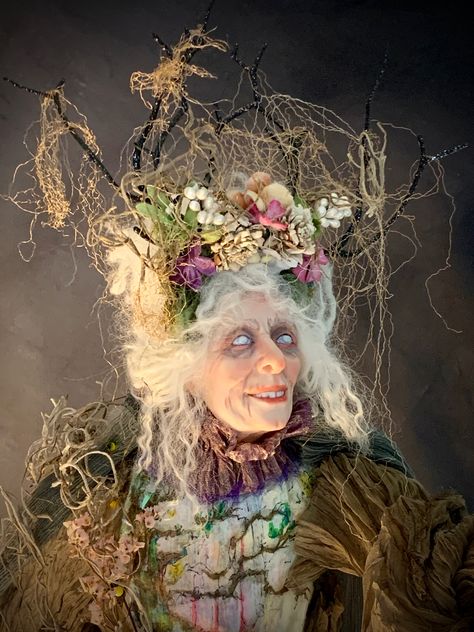 Old Hag Aesthetic, Hedge Witch Art, Irish Witch Aesthetic, Crone Costume, Baba Yaga Costume, Old Hag Costume, Bog Witch Aesthetic Outfit, Swamp Witch Costume, Hag Costume