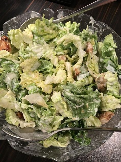 Schnelles Ceasar Dressing von famfri20| Chefkoch Salad Dressing Recipes Balsamic, Easy Coleslaw Dressing, Student Kitchen, Ceasar Dressing, Homemade Caesar Salad Dressing, Easy Salad Dressing Recipes, Easy Coleslaw, Chicken Caesar Pasta Salad, Salad Dressing Recipes Healthy