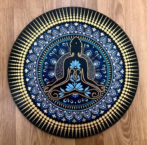 Buddha Dot Mandala Art, Buddha Mandala Artwork, Buddha Mandala Art, Painted Mirror Art, Buddha Mandala, Abstract Art Projects, Mandala Doodle, Mandala Wallpaper, Mandala Rock Art