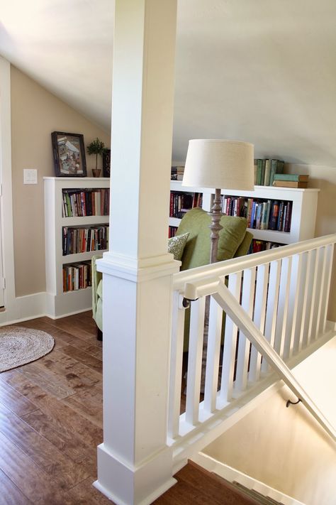 Upstairs Loft Reading Nook, Top Of Stairs Loft Ideas, Landing Loft Ideas, Landing Library Ideas, Reading Nook On Stair Landing, Reading Nook Landing, Top Of Stairs Reading Nook, Awkward Loft Space Ideas, Upstairs Reading Nook