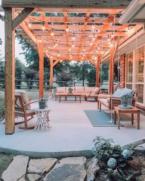 Awesome Backyard Ideas, Design Per Patio, Balkon Decor, Pergola Lighting, Pergola Design, Wooden Pergola, Backyard Pergola, Backyard Inspo, Pergola Kits