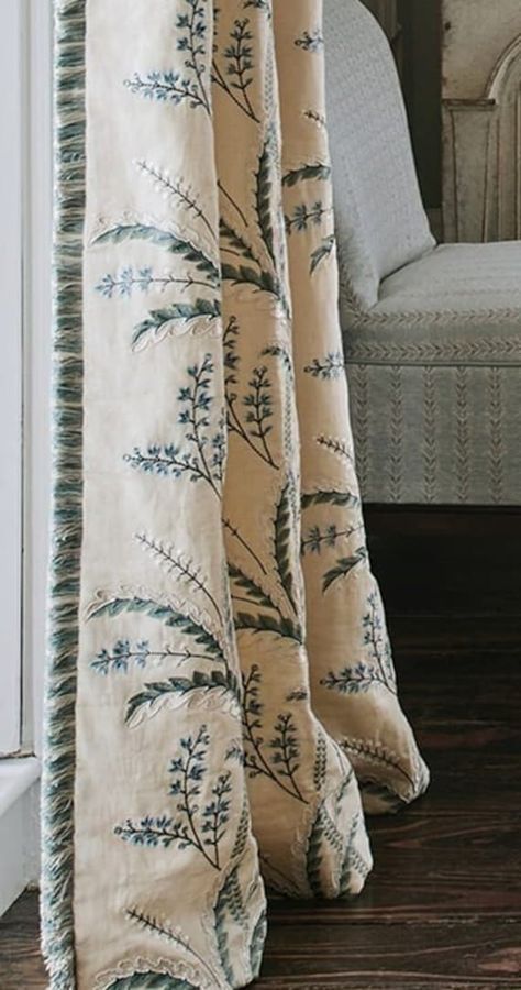 Wallpaper Shop Design, Patterned Drapes, Greenwich House, Cottage Journal, Living Room Drapes, Bedroom Drapes, Drapery Designs, Pleated Drapes, Linen Drapes