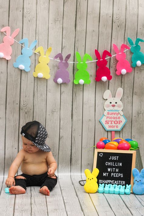 Diy Easter Pictures Toddler, Easter Baby Pictures Boy, Easter Milestone Pictures Boy, 1st Easter Photoshoot, 6 Month Easter Pictures, Cute Easter Picture Ideas, Easter Monthly Pictures, Easter Back Drops Photo Backdrops, Easter Pics For Babies