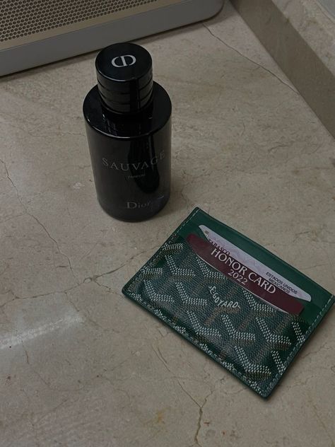 dior sauvage goyard cardholder men aesthetic vision board dark aesthetic old money Card Holder Aesthetic, Goyard Men, Summer Vision Board, Goyard Card Holder, Men Essentials, Royal Accessories, Perfume Men, Everyday Bag Essentials, Summer Vision