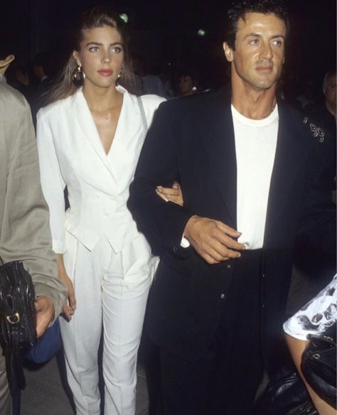 Jennifer Flavin, Men 90s, Blazer Outfits Men, Cold Fashion, Relationship Timeline, 90s Outfit, Mens Fashion Streetwear, Sylvester Stallone, Blazer Outfits