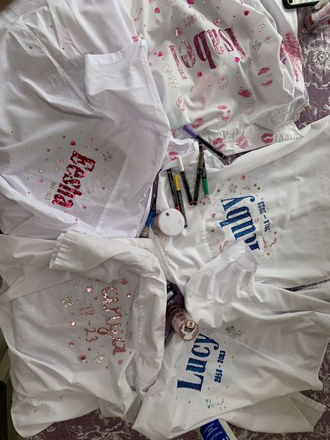 Leavers Shirt Designs Uk Aesthetic, Leavers Shirt Designs Uk, Leavers Shirt Designs, Leavers Shirt, School Shirt Designs, Grad Shirts, Leaving School, Summer Writing, Prom Inspiration