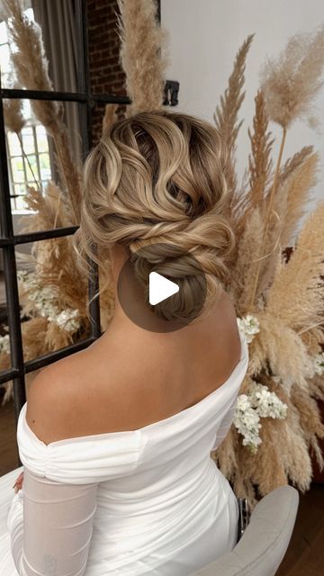 Julia Fratichelli Hair Education on Instagram: "Check out this gorgeous textured low bun from today’s bridal hairstyle tutorial! 😍 It’s elegant and easy to achieve, perfect for any bride who wants a chic, polished look.   I’ll walk you through the steps to get this stunning texture and how to make sure it stays put all day. Save this post for your next styling session and let me know if you like this style! 💕✨  #juliafratichelli #juliafratichellibridalhairstylist #bridalhairstyle #bridallook #bridalhair #stepbystephair #stepbystephairstyle #hairideas #hair #frisur #frisuren #kreativitat #brautfrisuren #hairstylist #haireducator #haireducation" How To Make The Perfect Low Bun, Low Bun Wedding Hair With Headpiece, Wedding Hair Thick Hair, Low Bun With Volume, Bridal Low Bun With Veil, Bridal Hair Up Do, Elegant Low Bun Tutorial, Low Bun Wedding Hair Tutorial, Bridal Hair Updo Elegant