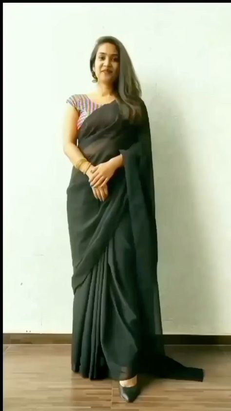 poses💫 on Reels | A.R. Rahman · Raanjhanaa Trending Poses, A R Rahman, Saree Wearing Styles, Saree Wearing, Saree Poses, Draping Fashion, Salwar Kamiz, Saree Photoshoot, Stylish Photo Pose