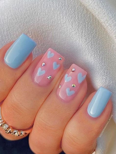 short light blue nails with hearts Grad Nails, Everyday Nails, Kids Nail Designs, Blue Glitter Nails, Heart Nail Designs, Nails Yellow, Cute Simple Nails, Girly Acrylic Nails, Colorful Nails