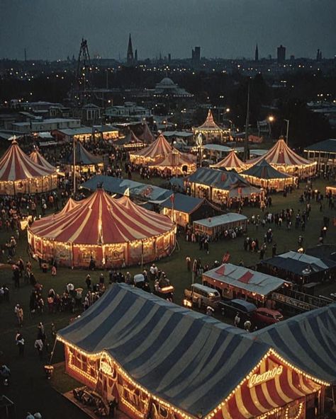 Old Carnival, Abandoned Carnival Aesthetic, Abandoned Funfair, Evil Circus Creepy Carnival, Abandoned Carnival Creepy, Old Circus, Abandoned Amusement Parks Creepy, Vintage Carnival, Victorian Architecture