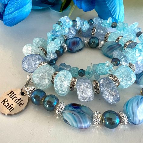 Verre Saphir Glass Bead Blue Crackle Glass Chips Dyed Aqua Crackle Glass Nugget One Of A Kind 7 1/2” Glass Beads Bracelet Ideas, Twyla Boogeyman, Trendy Jewelry Ideas, Chip Bead Jewelry, Woman Bracelets, Diy Earrings Dangle, Crystal Beads Jewelry, Rain Jewelry, Beading Bracelets