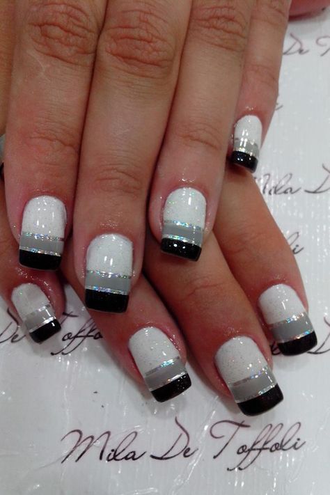 Grey Tip Nails French Manicures, Black N Grey Nails, Grey And White Nail Designs, Gray French Tip Nails, Pretty Black Nail Designs, Black N White Nails, Black And White Gel Nails, Black And White Nails Designs, Black And Grey Nails