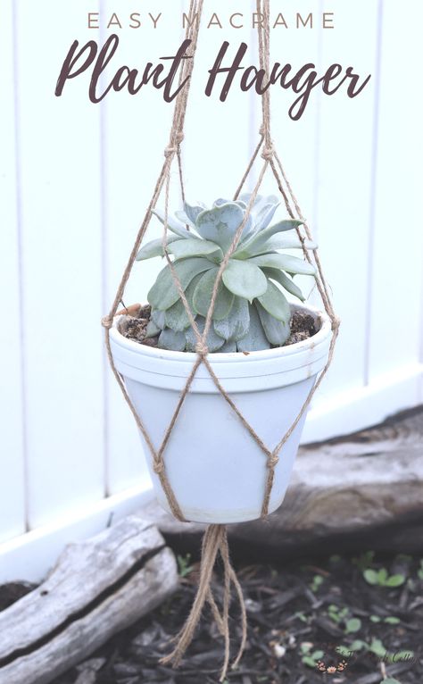 Macromae For Beginners Plant Hanger, Jute Plant Hanger Diy, Easy Rope Plant Hanger, Diy Plant Hanger Easy, Easy Macrame Plant Hanger, Simple Macrame Plant Hanger, Diy Macrame Plant Hanger Easy, Plant Holder Diy, Macrame Making