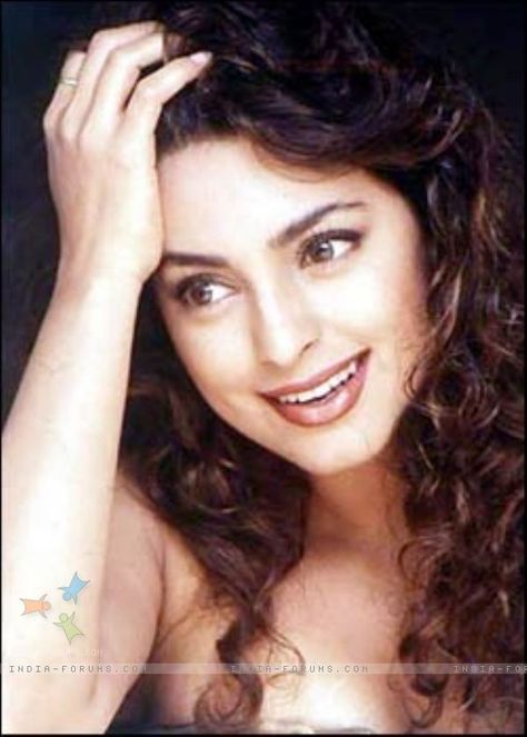 Juhi Chawla Juhi Chawla 90s, 90s Actresses, Old Film Stars, Movies For Free, Juhi Chawla, Birthday Date, 13 November, Retro Bollywood, Movies List