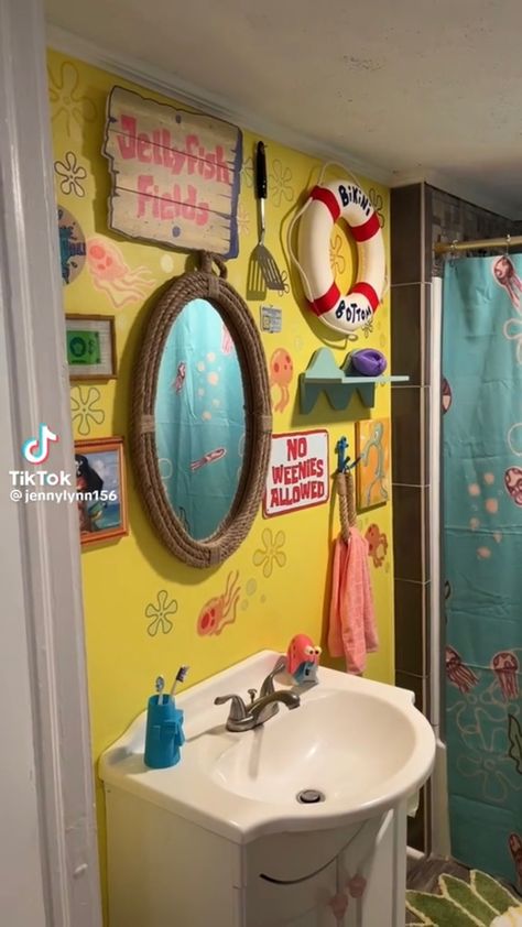 Sponge Bob Bathroom, Spongebob House Decor, Spongebob Bedroom Ideas, Spongebob Themed Room, Spongebob Bathroom Decor, Spongebob Home Decor, Spongebob Themed Bathroom, Spongebob Room Decor, Spongebob Bathroom Ideas