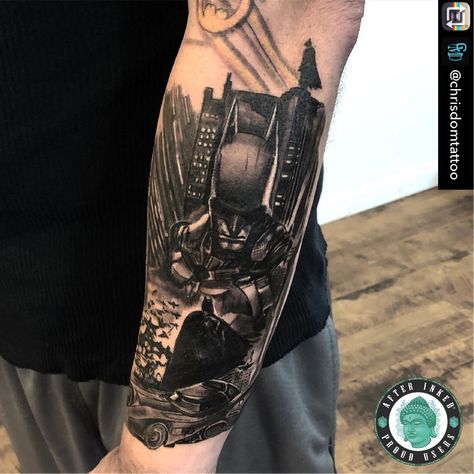 In Gotham City and around the world we celebrate The Batman Day “I’M BATMAN” Happy Batman’s 80th anniversary. #BatmanDay #thedarkknight #gothamcity #afterinked #proudusers #formulatedforperfection #afterinkedeveryday #tattooaftercare #piercingaftercare #inkseal #npj #vegan Gotham City Tattoo, Batman Sleeve Tattoo, Batman Tattoo For Men, Batman Tattoo Design, Batman Tattoo Ideas, Batman Sleeve, Happy Batman, Superman Tattoo, Superman Tattoos