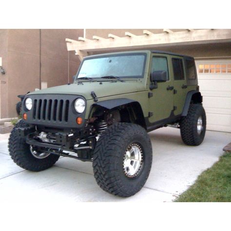 Flat green on black! Sweet. I've got to get my hubby to do this Green Jeep Wrangler, 240z Datsun, Jeep Images, Tacoma Toyota, Cj Jeep, Jimny Suzuki, Green Jeep, Badass Jeep, Jeep Mods