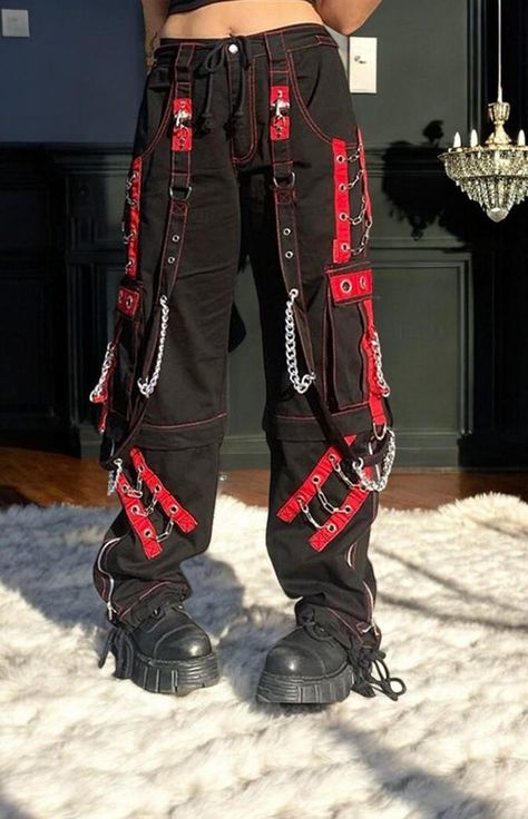 Cyberpunk Fashion Women, Pants With Chains, Stylish Cargo Pants, Cyberpunk Pants, Gothic Streetwear, Tripp Pants, Streetwear Cargo Pants, Streetwear Outfit Ideas, Red Details