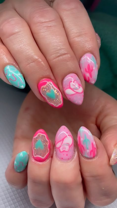 Wild Nail Designs Fun, Dolly Parton Inspired Nails, Western Barbie Nails, Cowboy Theme Nails, Space Cowboy Nails, Pink Cowboy Nails, Nail Simple Art, Nashville Nails Country, Cowboy Hat Nails