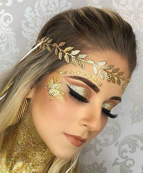 Toga Makeup Goddesses, Grecian Goddess Makeup, Athena Goddess Makeup Look, Greek Goddesses Makeup, Makeup Looks Goddess, Greek Goddess Halloween Makeup, Roman Goddess Makeup, Greek Goddess Eye Makeup, Toga Party Makeup