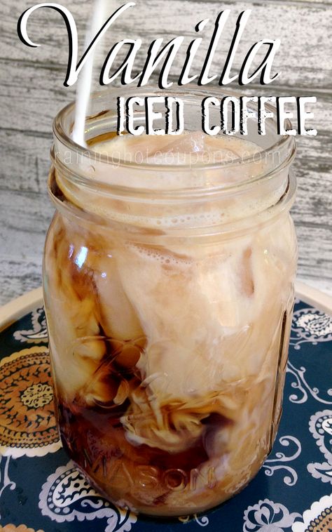 vanilla iced coffee Vanilla Iced Coffee, Recipe Smoothie, Coffee Protein Shake, Coffee Ice Cubes, Cold Coffee Recipes, Iced Coffee At Home, Iced Coffee Drinks, Easy Coffee Recipes, Coffee Drink Recipes