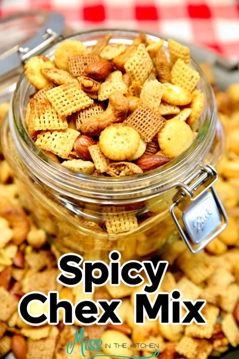 Spicy Texas Trash Chex Mix Recipes, Spicy Chex Mix Recipes Simple, Corn Chex Mix Recipes, Spicy Ranch Chex Mix Recipes, Spicy Chex Mix Recipes Texas Trash, Chex Mix Seasoning Recipes, Smoked Chex Mix Recipes, Spicy Chex Mix Recipes, Crackers Seasoned