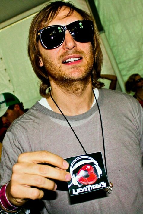 David Guetta Emilia Clarke, Edm Music, David Guetta, Armin Van Buuren, Disc Jockey, Electronic Dance Music, Pop Dance, Music Genres, Music Producer