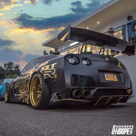 Crazy modified, Tinted, Nissan GT-R R35 Kereta Sport, Gtr Nissan, Custom Vehicles, Nissan Gtr R34, R35 Gtr, Nissan Skyline Gt R, Nissan Gtr R35, Gtr R35, Nissan Skyline Gt