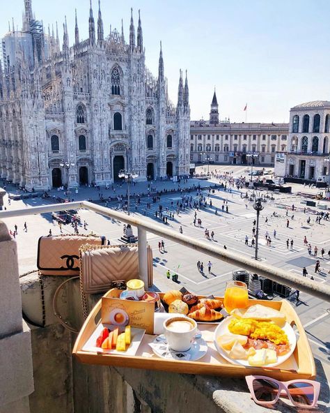 #coffee  #breakfast  #Milano #italy Déjeuner Healthy, Milan Travel, Italy Vibes, Italy Coffee, Istanbul Travel, Travel Books, Italy Holidays, Places In Italy, Milano Italy