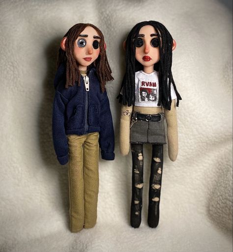 Coraline Doll Costume, Coraline Doll Aesthetic, Coraline Dolls Custom, Custom Coraline Doll Clay, Mini Me Coraline Doll, Coraline Custom Doll, Coraline Mini Me Doll, Homemade Coraline Doll, Coraline Doll Clothes