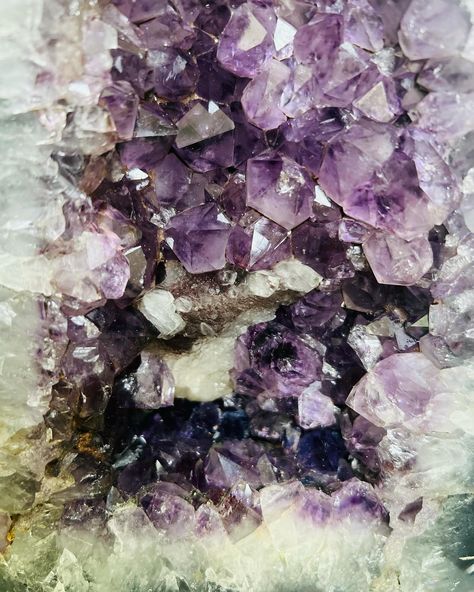 Elevate your space with white light, love, beauty and great energy with this beautiful Large Amethyst X Calcite Inclusions. This is a gorgeous piece with great color & nicely polished sides. Rich purple amethyst points are surrounded by jasper in blue green tones. I love how the Amethyst portal pulls you in! This will make a great addition to any space. Raw beauty & great energy. Amethyst is a stone of spiritual protection and purification. It is a Wind element stone that stimulates ... Wind Element, Amethyst Point, Spiritual Protection, Rich Purple, Raw Beauty, Green Tones, Purple Amethyst, White Light, Portal