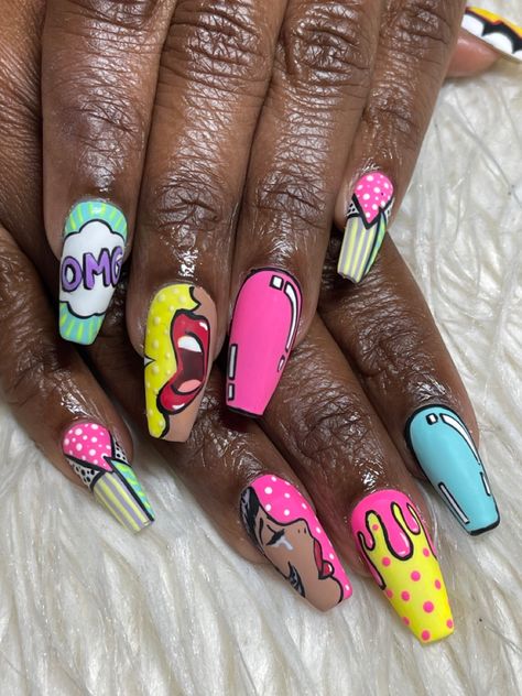 Apres extensions wifh pop art inspired nail art. Pop Art Comic Nails, Pop Art Nails Tutorial, Pop Up Nails, Pop Nail Art Designs, Nails Design Funky, Pop Culture Nail Art, Crazy Cool Nails, 90s Nail Art Design, Uñas Comic Pop