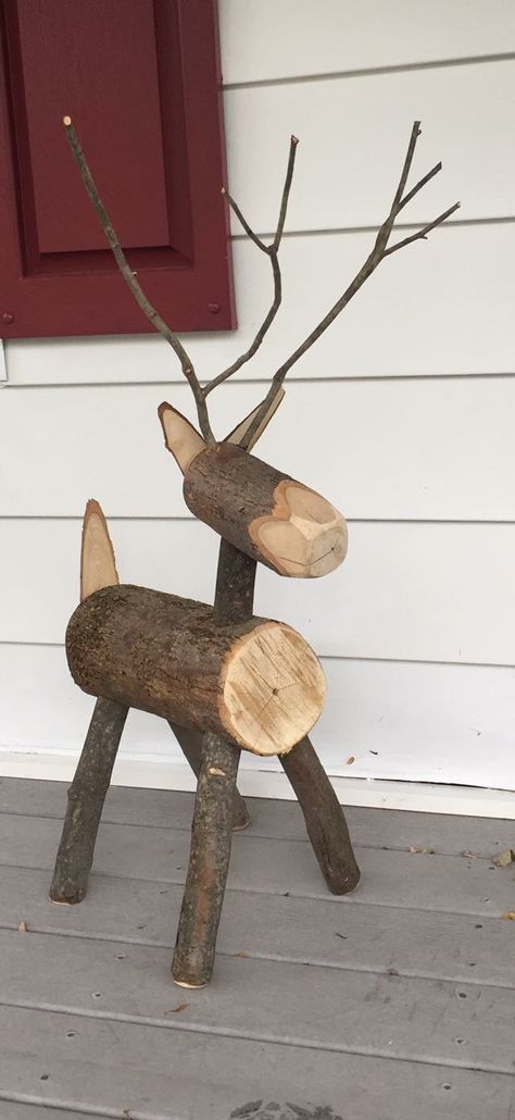 Twig Deer Diy, Diy Wood Rain Deer, Diy Wood Deer Christmas, Deer Crafts Diy, Diy Christmas Deer Outdoor, Wood Deer Diy, Outdoor Homemade Christmas Decorations, Deer Made From Logs, Wooden Deer Christmas Diy Wood