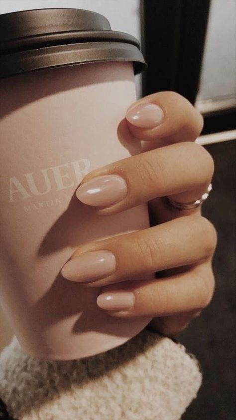 Bare Nails, Nagellack Trends, February Nails, Almond Shape Nails, Ombre Nail Designs, Almond Nails Designs, Trim Nails, Nature Tattoos, Cool Nail Designs