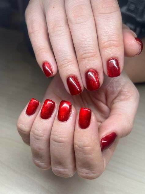 Red Cateye Nails, Red Cat Eye Nails, Red Cat Eye, Cat Eye Gel, Best Nail Art Designs, Cat Eye Nails, I Love Nails, Red Cat, Classy Nails