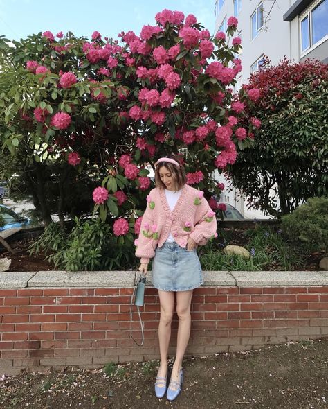 Swipe till the end to see some gorgeous flowers 💗😙 Cardigan @strangersnlovers . . Pinterest girl, soft girl aesthetic, spring flowers, Cherry blossom, pink outfit inspo, spring outfit inspo, outfit ideas, chunky flower cardigan Pink Cardigan Outfits, Flower Cardigan Outfit, Cherry Blossom Outfit Ideas, Taiwan Outfit, Cherry Blossom Outfit, Pink Cardigan Outfit, Cardigan Outfit Aesthetic, Flowers Cherry Blossom, Soft Girl Aesthetic Outfit