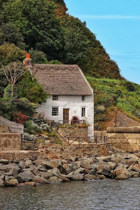 Piglet In Bed, Escaping Reality, District 4, Cottages By The Sea, Cute Cottages, Cornwall Coast, Seaside House, Stone Cottages, Greatest Love